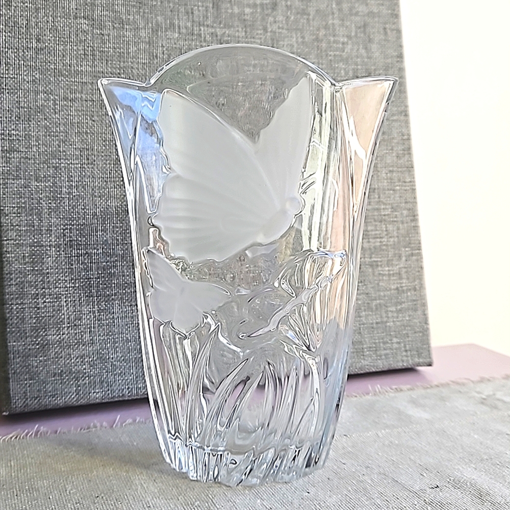 Block Lead Crystal 7" Meadow Vase Frosted